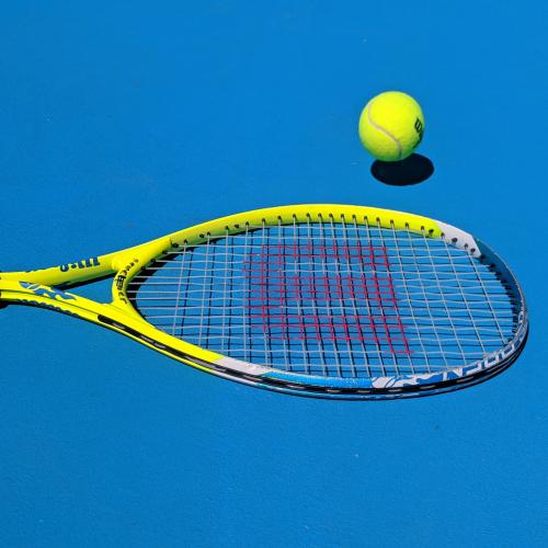 tennis racket